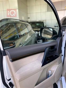 تۆیۆتا لاند کروزەر